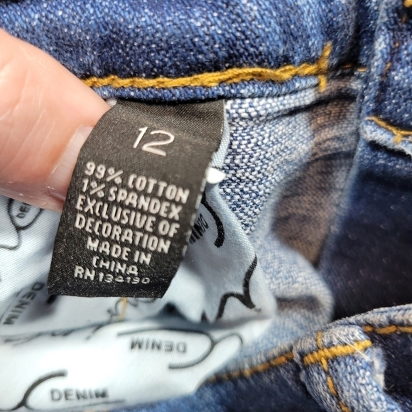 INC Straight Leg Cropped Distressed Jeans Size 12 - Picture 4 of 9